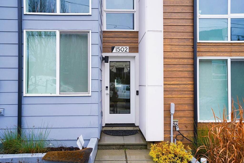 Modern Home, Rooftop View, 3 Block Beacon Station Seattle Esterno foto